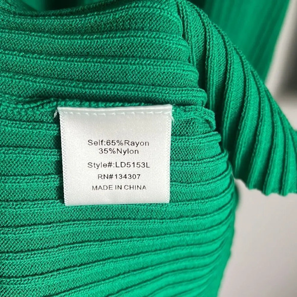 line and dot Jules Dress - Picture 13 of 16